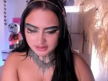 Lairahearvy  live sex cam
