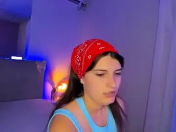 Laura__leee  live sex cam