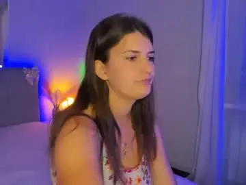 Laura__leee  live sex cam