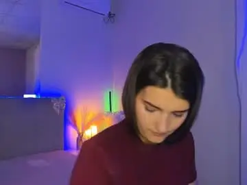 Laura__leee  live sex cam