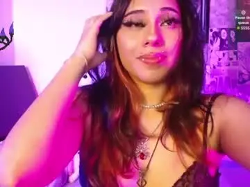 Lumiere_berserk  live sex cam