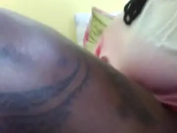Princessmiles2  live sex cam