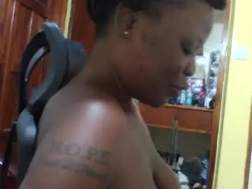 Princessmiles2  live sex cam