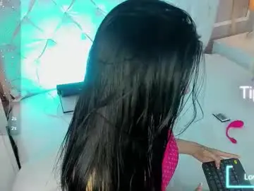 Scarlet__hill  live sex cam