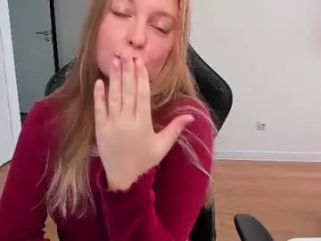 Stacy_miraclee  live sex cam