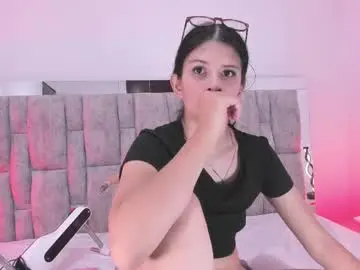 Zafira_22  live sex cam
