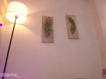 Amelie_leigh  live sex cam