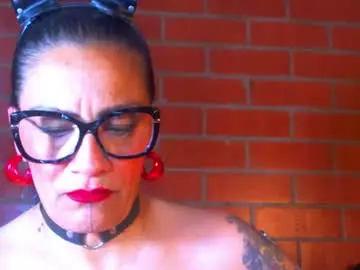 Devil_taylorx  live sex cam