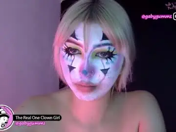 Gabygumms  live sex cam