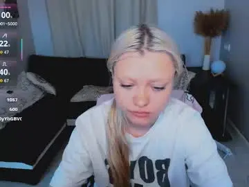 Millie_vanillie  live sex cam