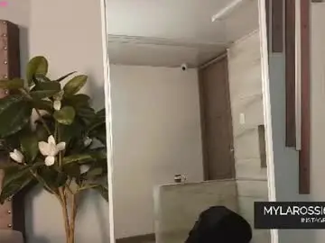 Mylarossi  live sex cam
