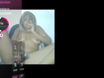 Sexyfloral  live sex cam
