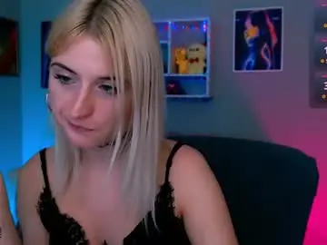 Tinaa_fey  live sex cam