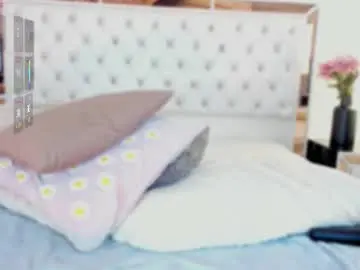 Bellaa__jones  live sex cam