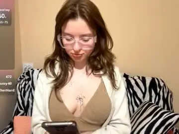 Daniellevaulet  live sex cam