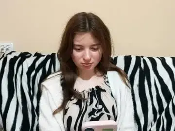 Daniellevaulet  live sex cam