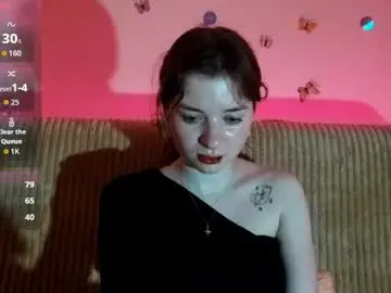 Daniellevaulet  live sex cam