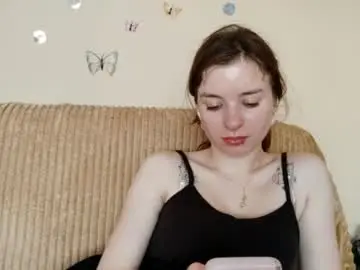 Daniellevaulet  live sex cam