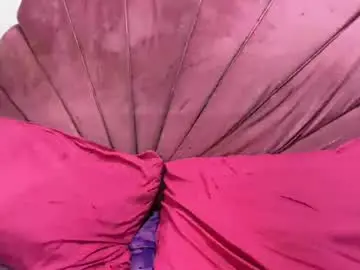 Ebonykissxx  live sex cam