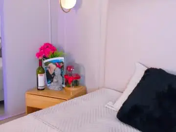 Eymicooper  live sex cam