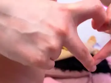 Kittyroses  live sex cam