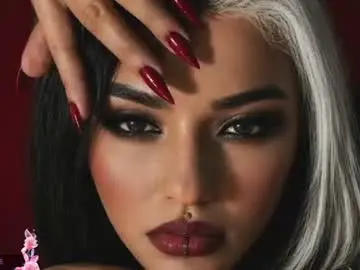 La_diabla_111_  live sex cam
