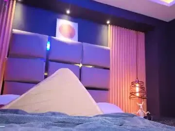 Lauroberts  live sex cam