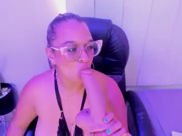 Mhonikbelucci  live sex cam