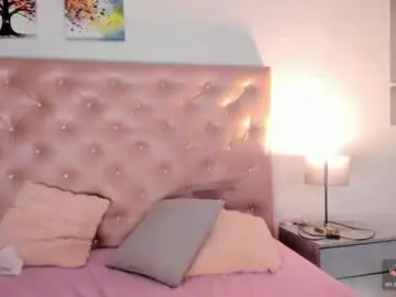 Paulinasaeenz  live sex cam