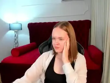 Adarune  live sex cam
