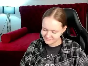 Adarune  live sex cam