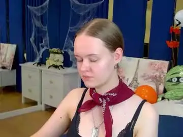 Adarune  live sex cam