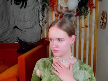 Adarune  live sex cam