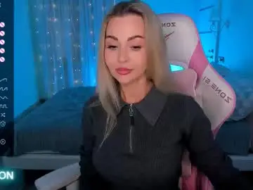 Adeleroberts  live sex cam