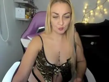 Adrianapdes  live sex cam