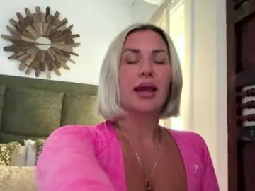 Baileysbdrmxx  live sex cam