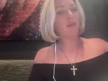 Baileysbdrmxx  live sex cam
