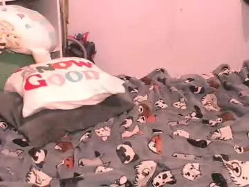 Bouncinbooty  live sex cam