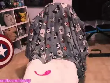 Bouncinbooty  live sex cam