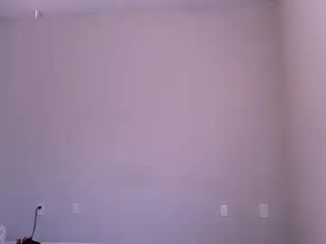 Bouncinbooty  live sex cam