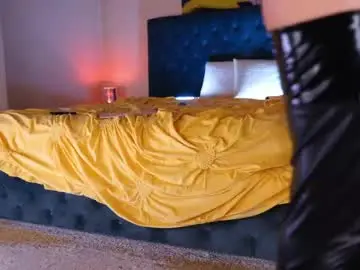 Cristinavinci  live sex cam