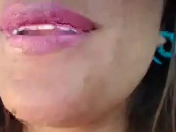 Evolethmontenegros  live sex cam
