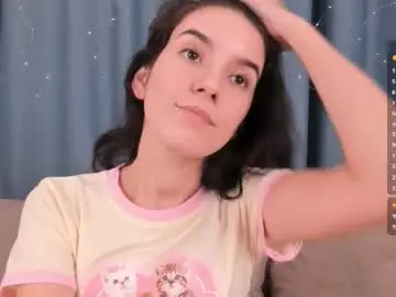 Hillaryaveles  live sex cam