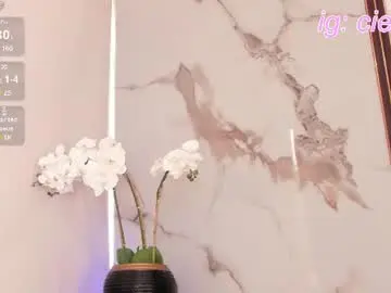 Janibeth1  live sex cam