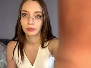 Lauriepittmon  live sex cam