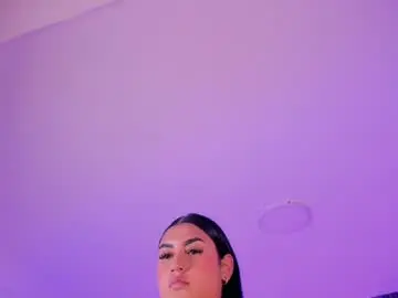 Melodysnow  live sex cam