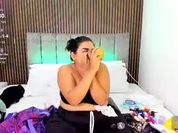 Melodysnow  live sex cam