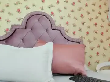 Ariana_moon0  live sex cam