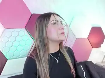 Ariarous  live sex cam