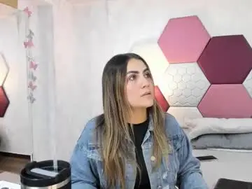 Ariarous  live sex cam
